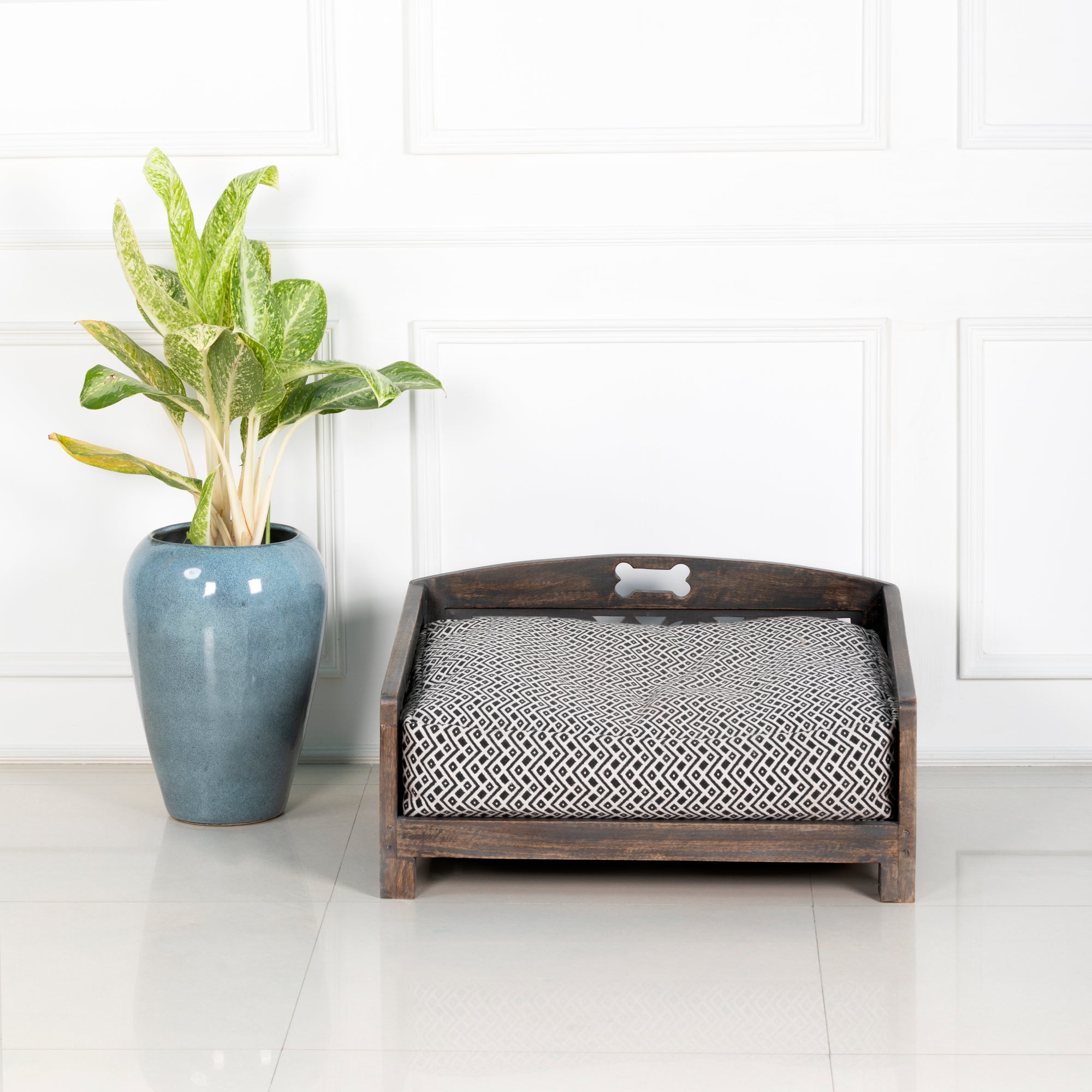 Bone and Stripes Pattern Pet Bed